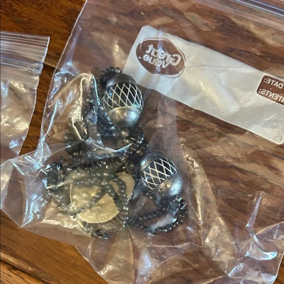 Assorted Jewelry Collection - Picture 11 of 16